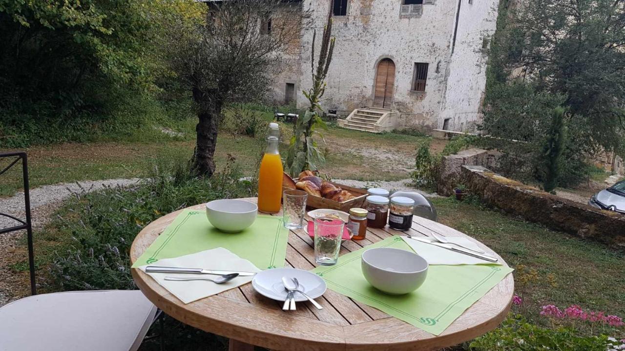Couette-café Les De Liane Cerdon (Ain)